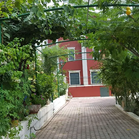 Liogerma House * Lakithra